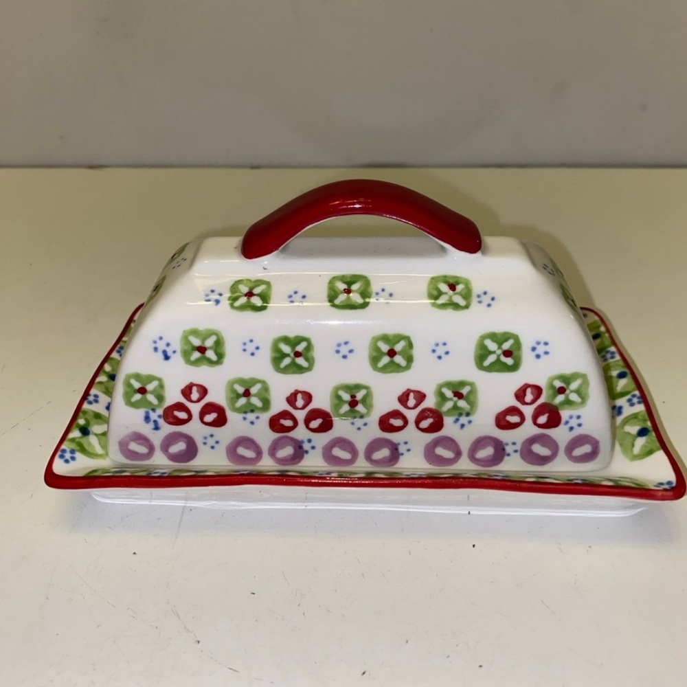 Vintage Floral Stoneware Butter Dish w/ Handle ~ 6.5”